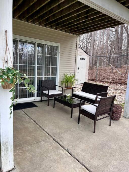 Spacious Retreat Close To Nature Bloomingdale エクステリア 写真